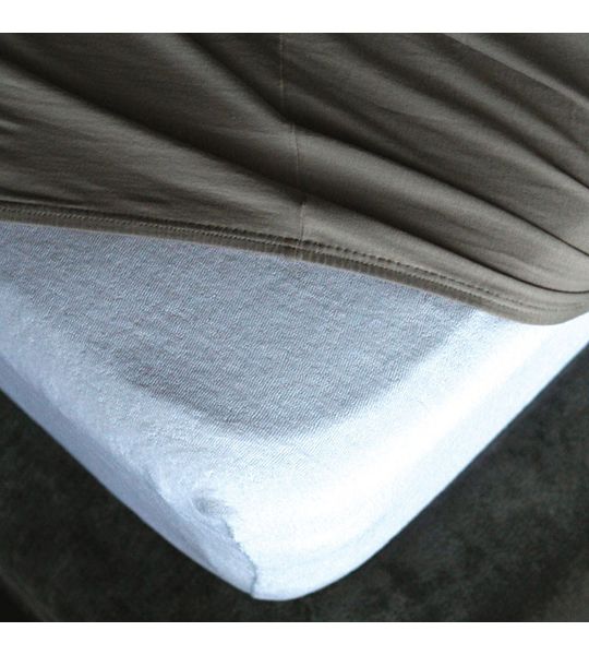 Custom-made fitted sheet